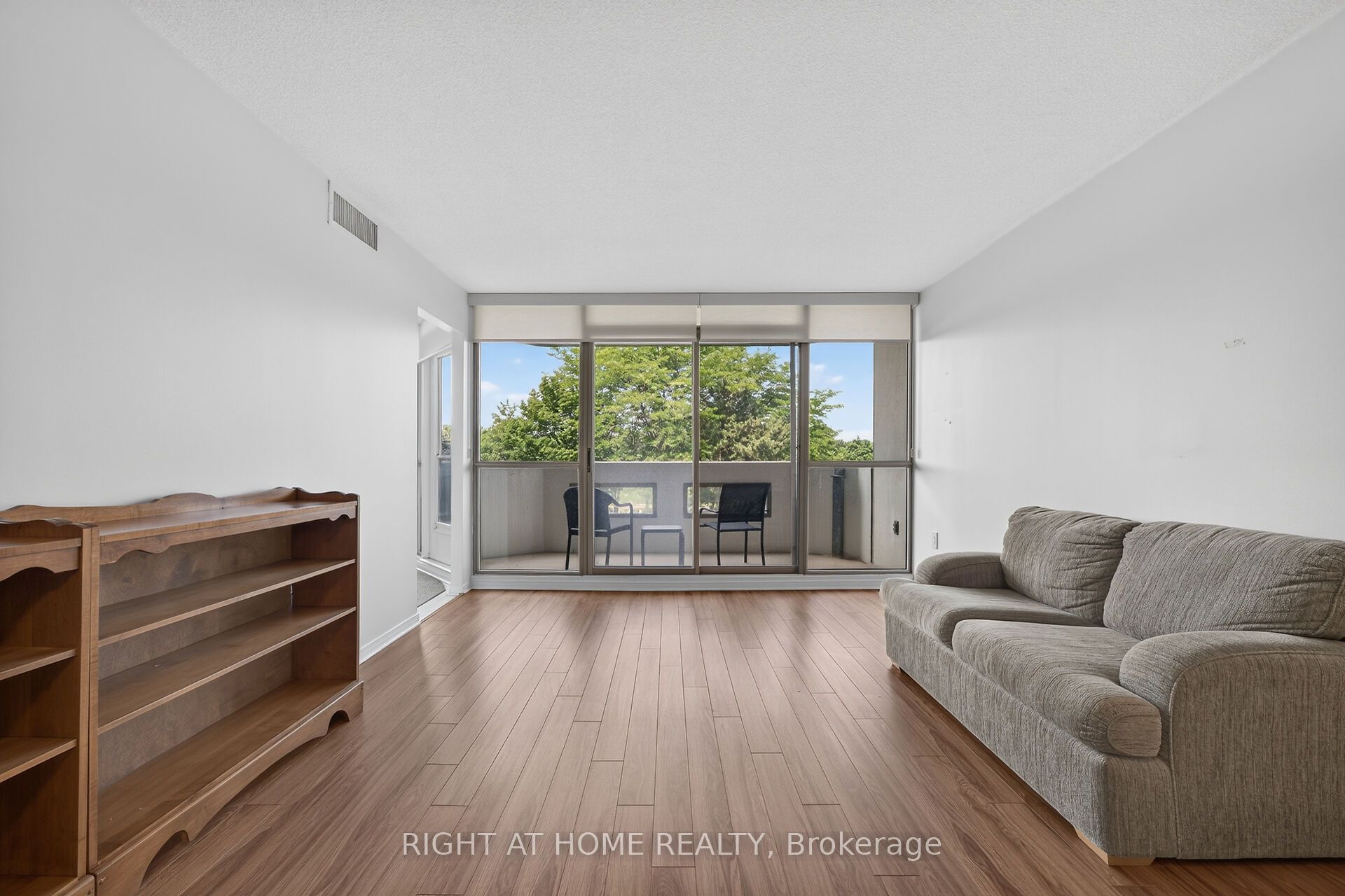 5080 Pinedale Avenue 306