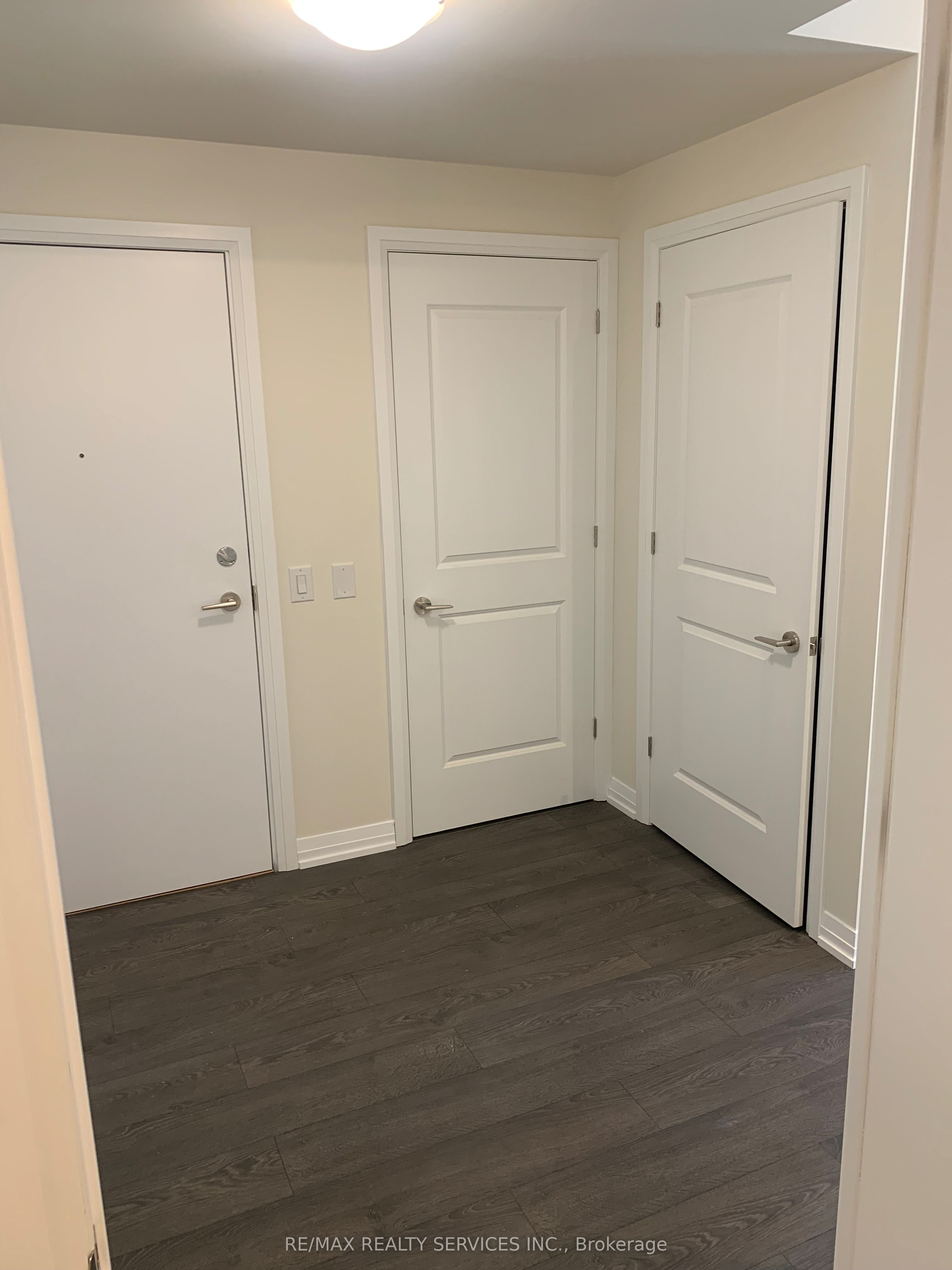 50 Thomas Riley Road 1310