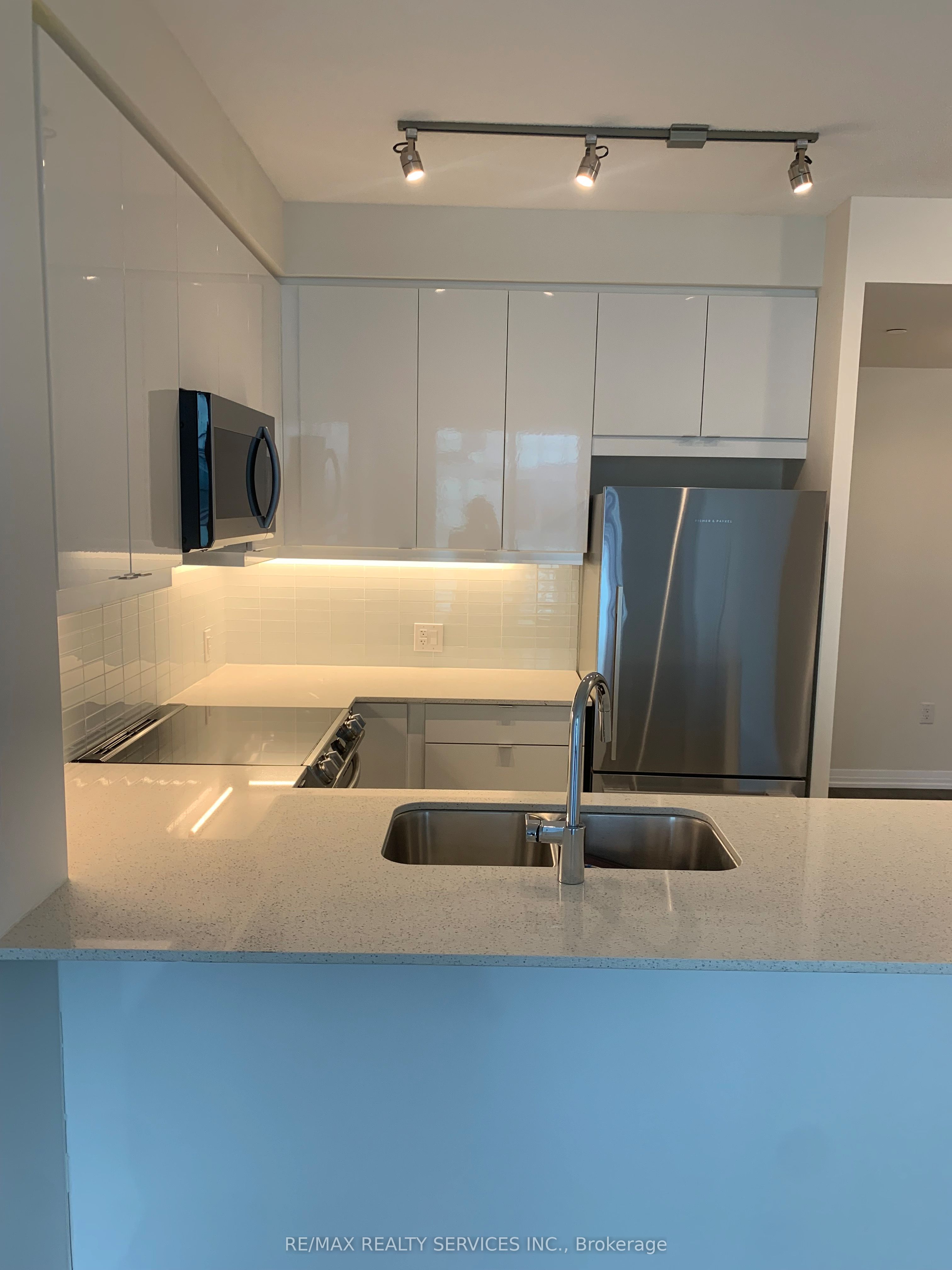 50 Thomas Riley Road 1310