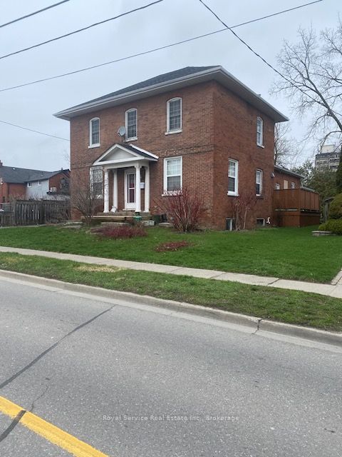 Photo of 102-C Queen Street, Clarington, ON L1C 1M6 (MLS # E13758120)