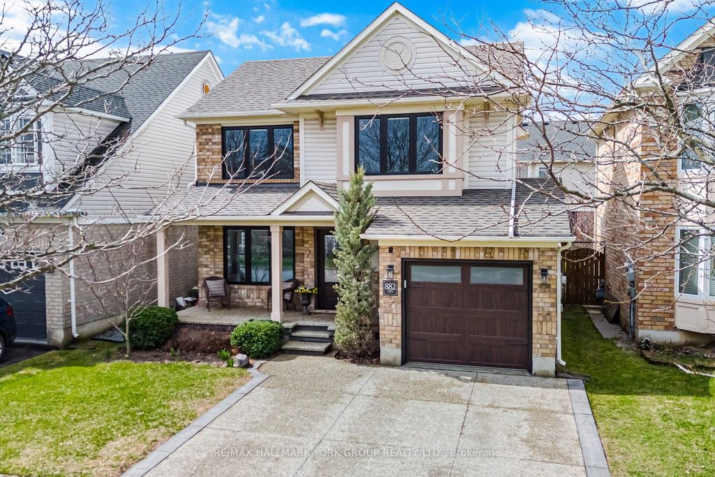 Photo of 882 McDuffe Crescent, Milton, ON L9T 6M7 (MLS # W13046022)