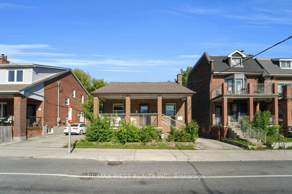Photo of 225 Oakwood Avenue, Toronto, ON M6E 2V3 (MLS # C12441810)