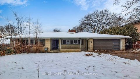 Photo of 16 Cavalier Crescent, Vaughan, ON L4J 1K5 (MLS # N12643138)