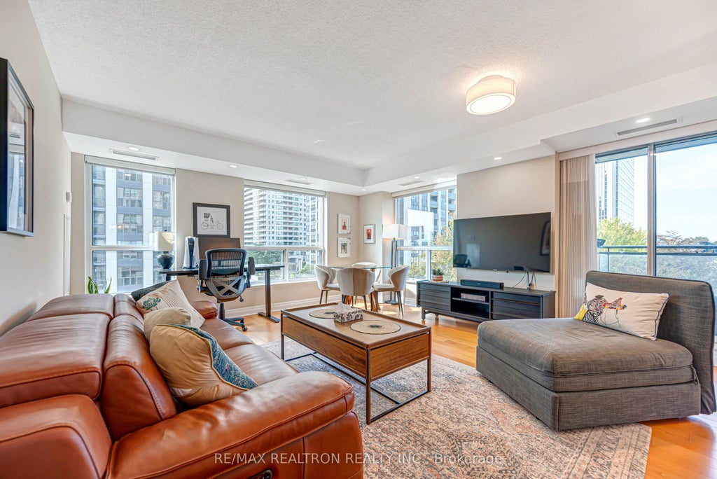 Photo of 188 Doris Avenue #515, Toronto, ON M2N 6Z5 (MLS # C13820720)
