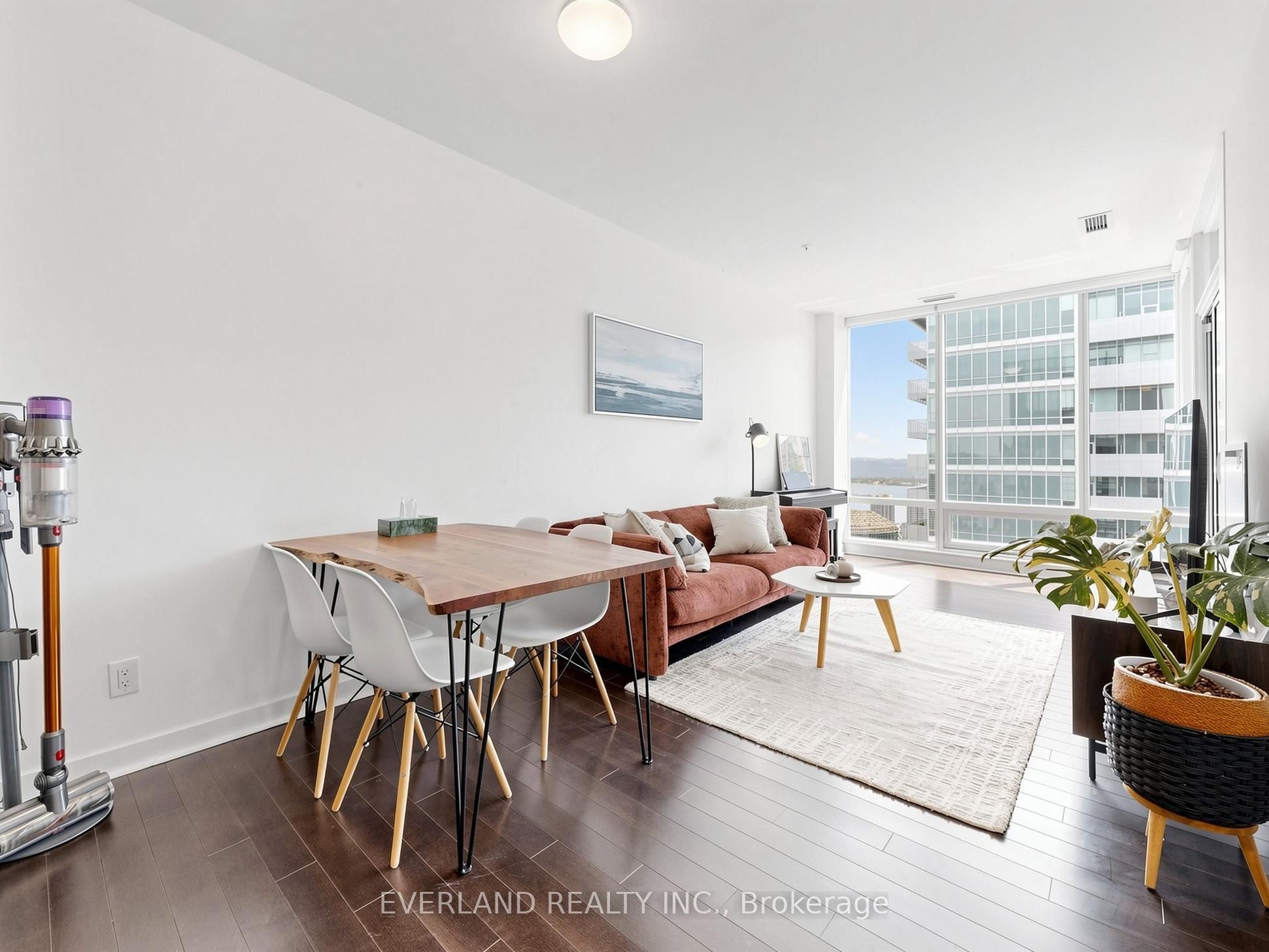 295 Adelaide Street W 4508