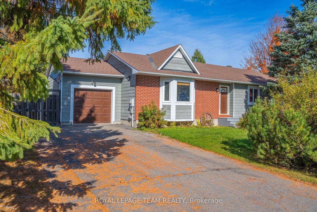 Photo of 106 Porcupine Trail, Constance Bay - Dunrobin - Kilmaurs - Woodlawn, ON K0A 1T0 (MLS # X12465674)