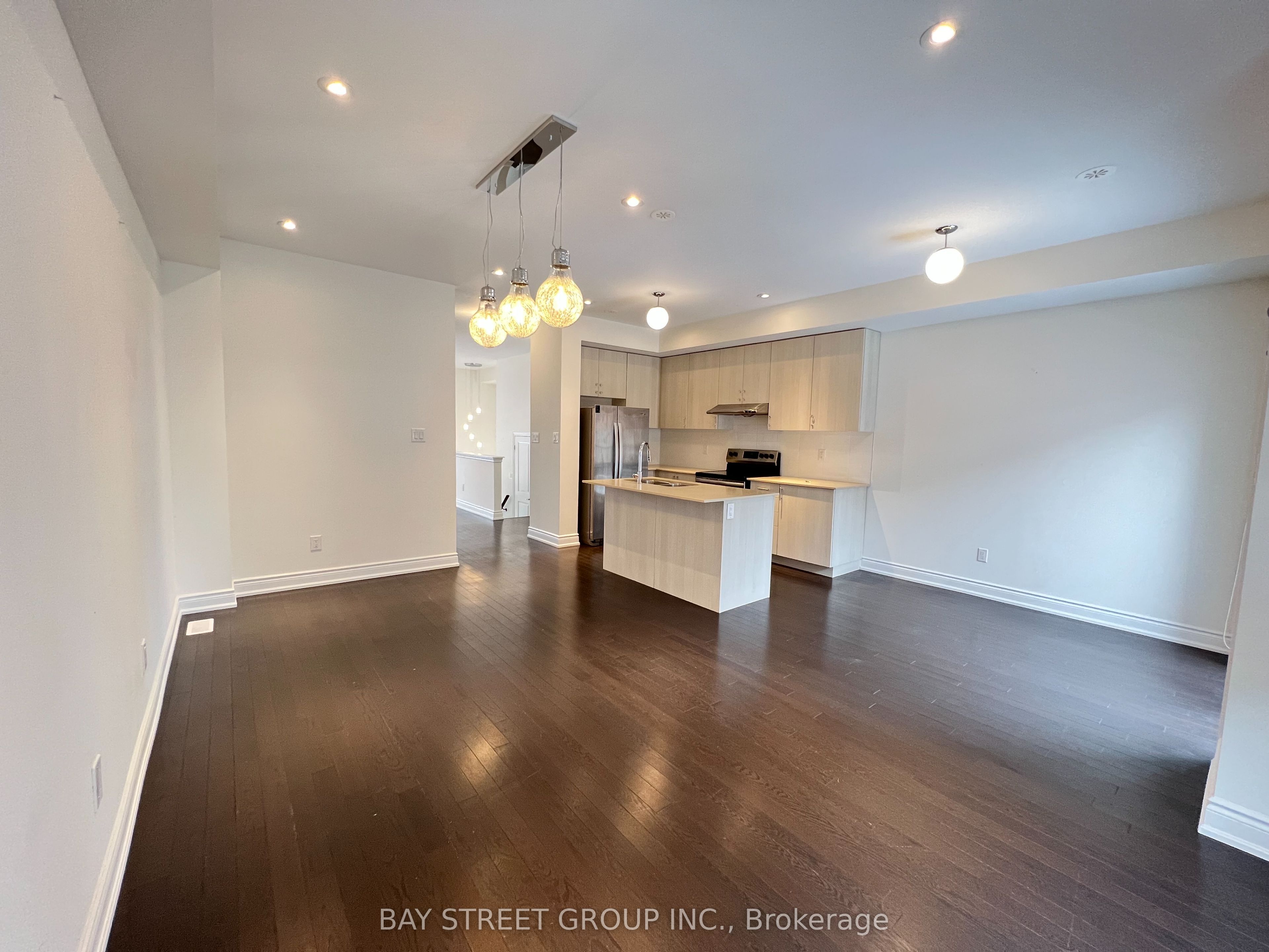 4122 Highway 7 Road Upper