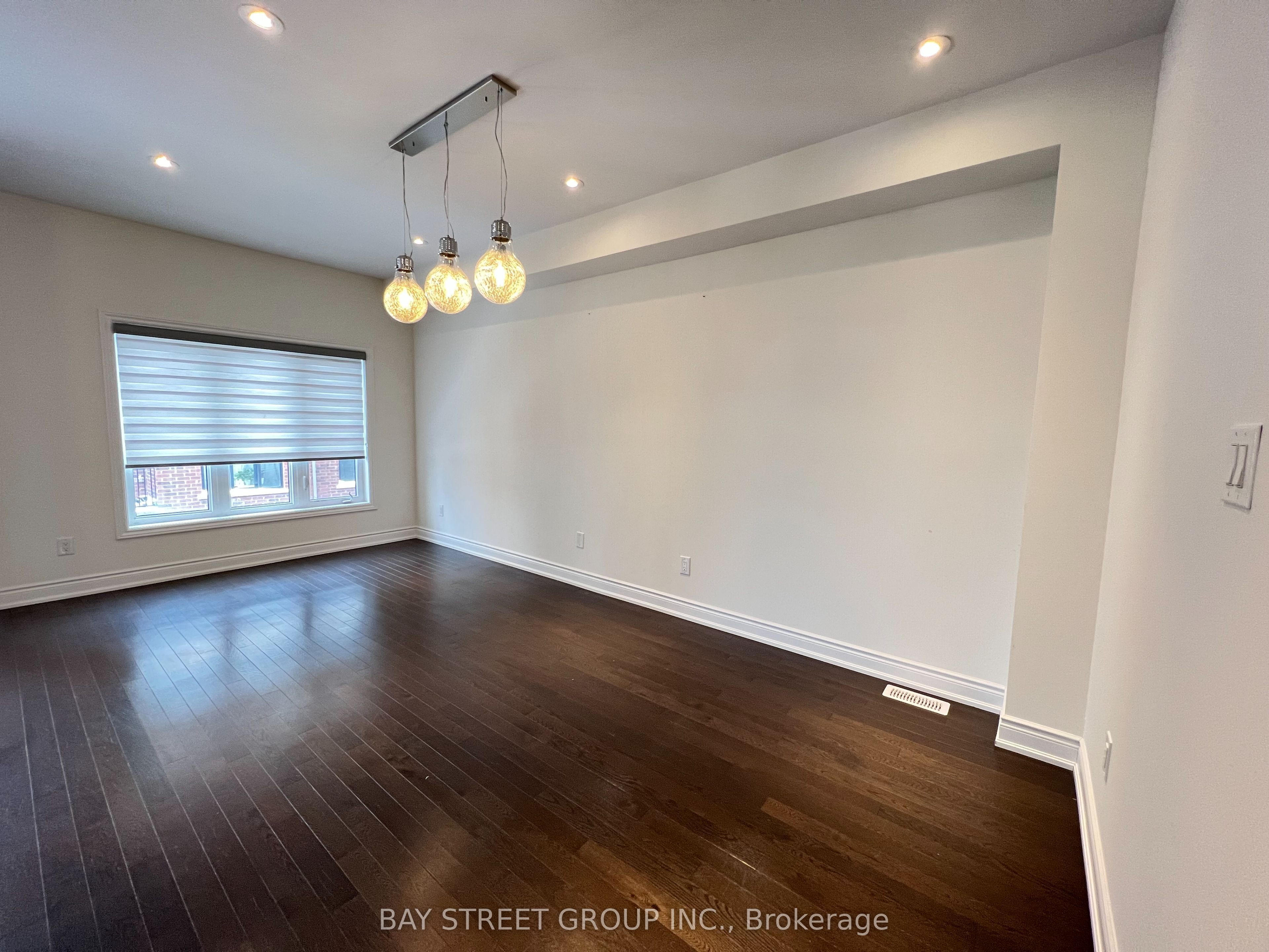 4122 Highway 7 Road Upper