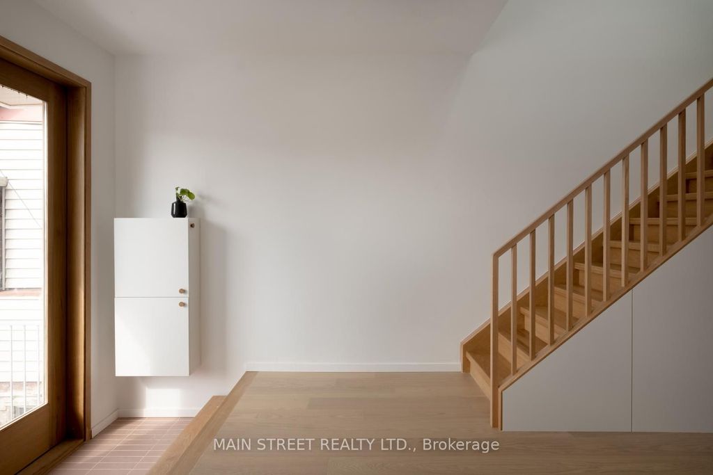 Photo of 523 Craven Road, Toronto, ON M4L 2Z6 (MLS # E12874270)