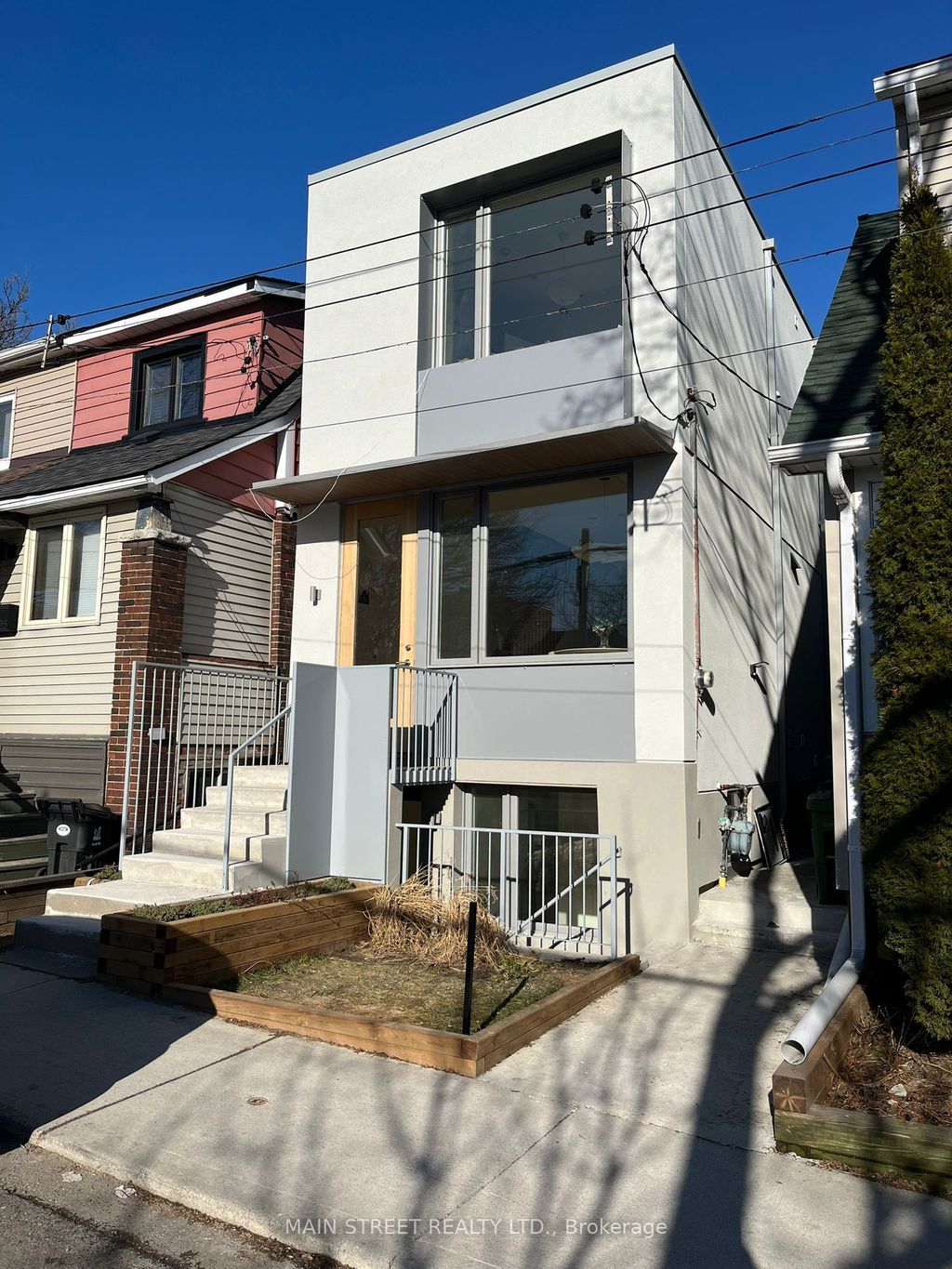 Photo of 523 Craven Road, Toronto, ON M4L 2Z6 (MLS # E12874270)