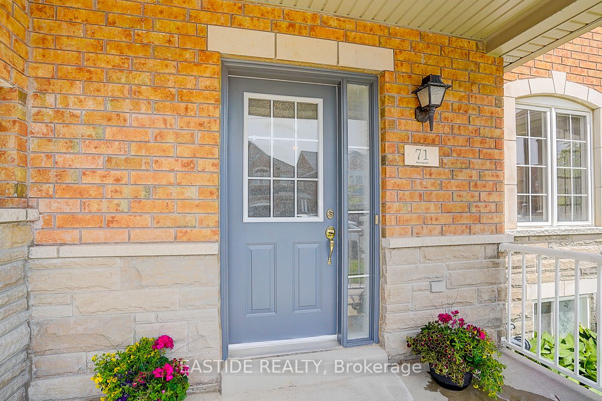 71 Andriana Crescent