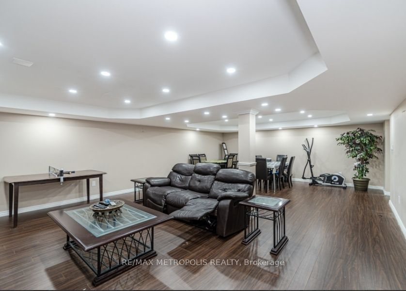 34 Forsyth Crescent