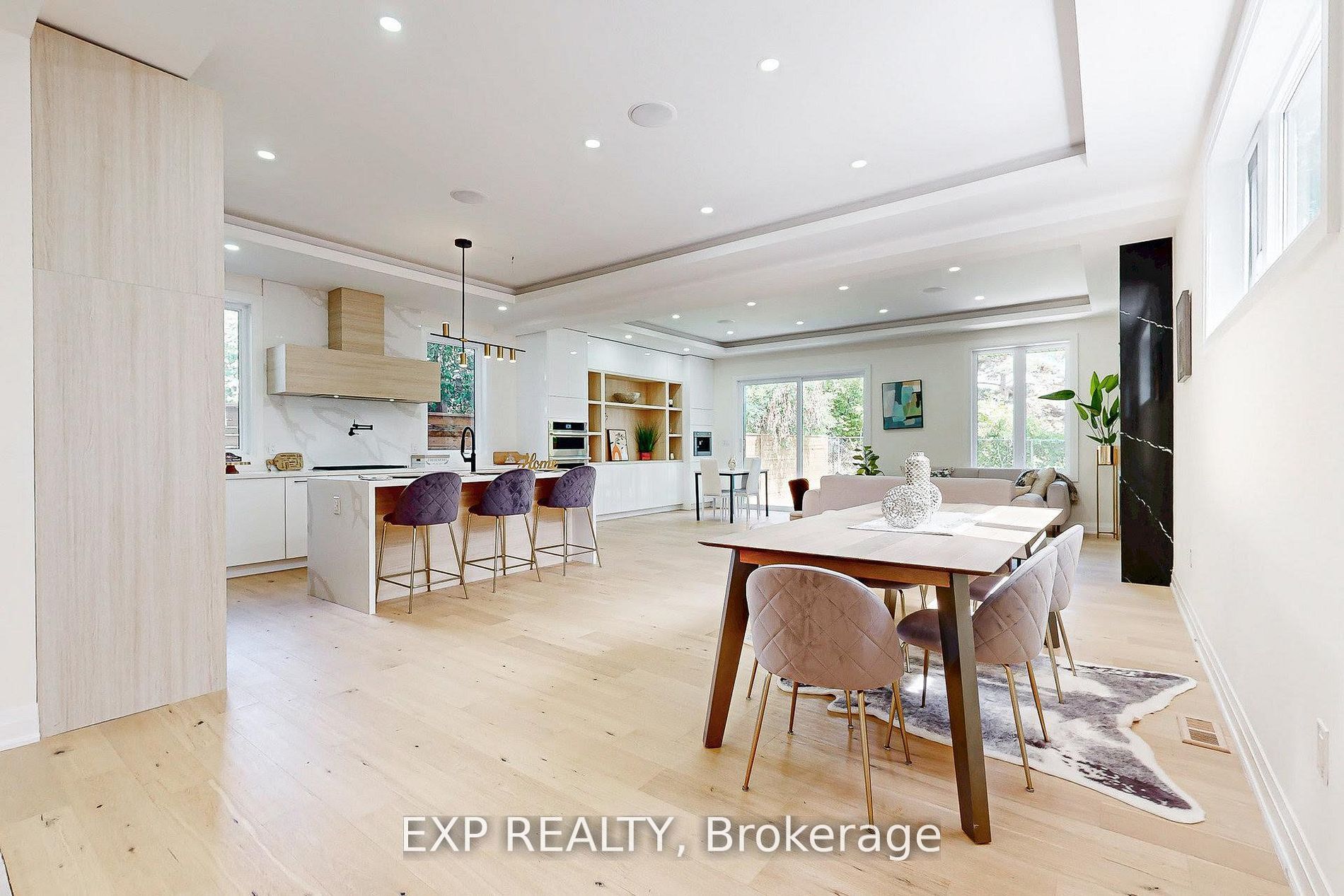 768 Montbeck Crescent