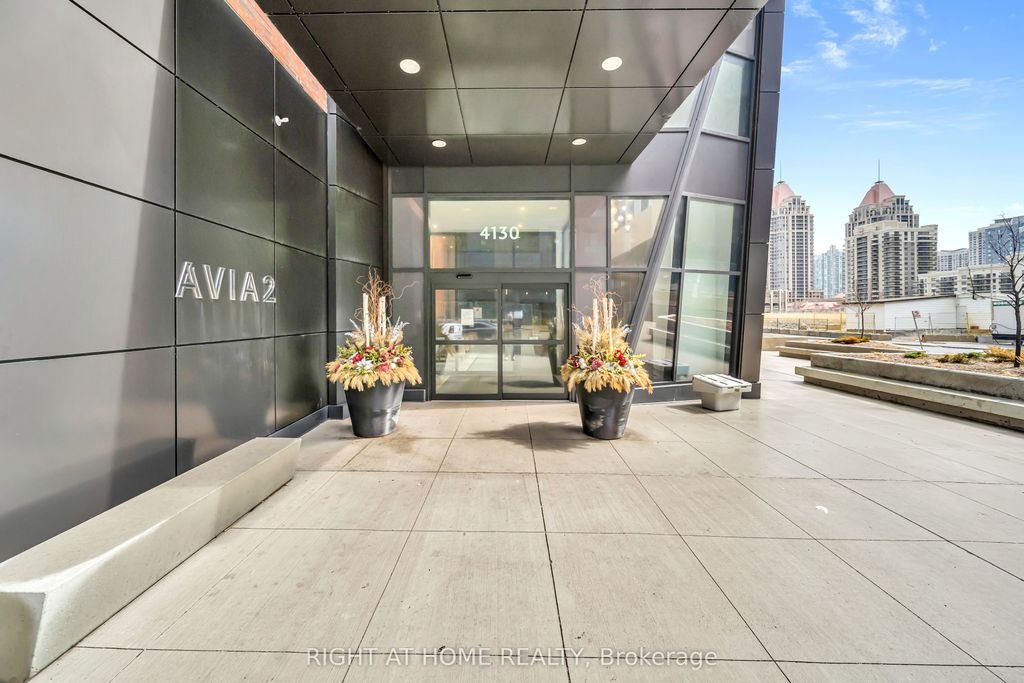 Photo of 4130 Parkside Village Drive #3504, Mississauga, ON L5B 0L7 (MLS # W13050952)