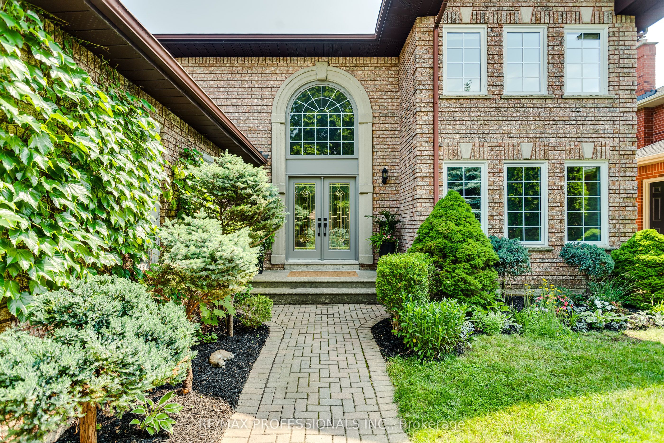 3588 Thorpedale Court N