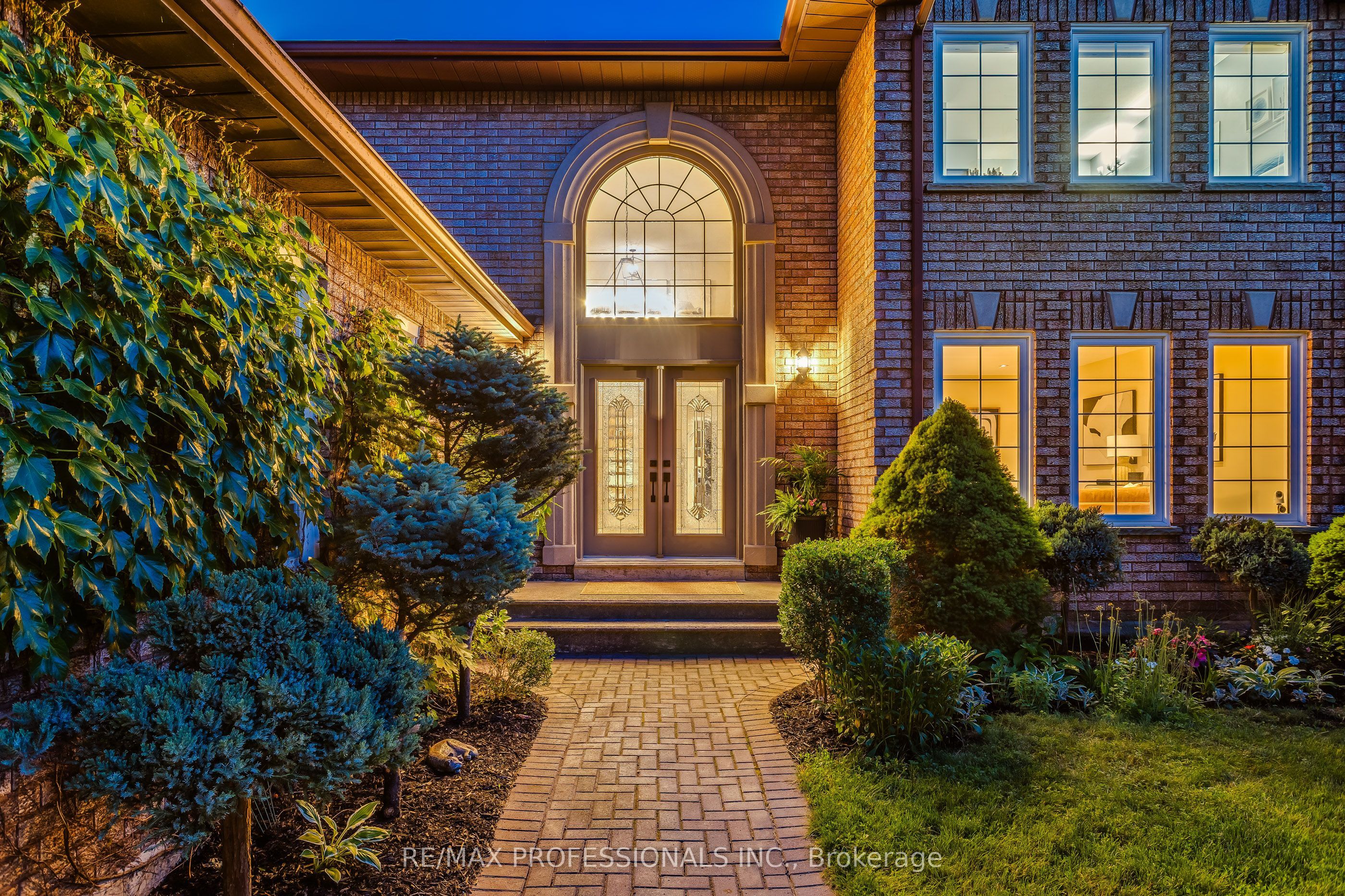 3588 Thorpedale Court N
