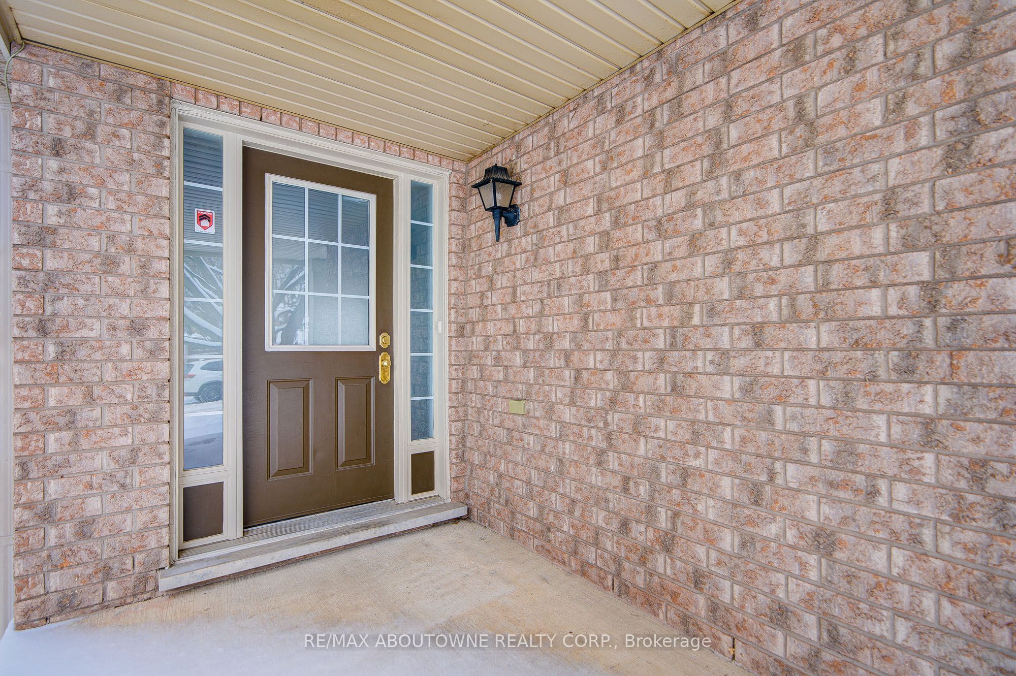 1230 Sagewood Crescent