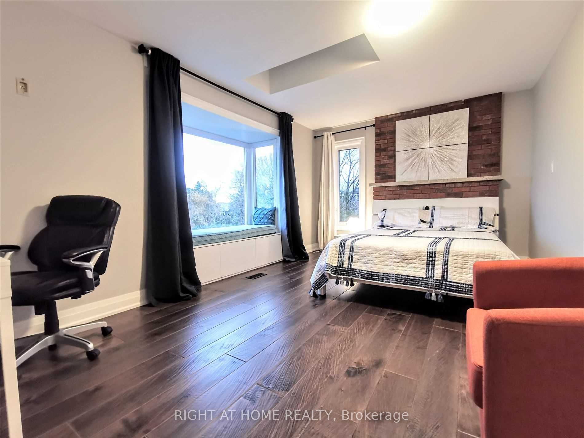 3234 Shoreline Drive Room A