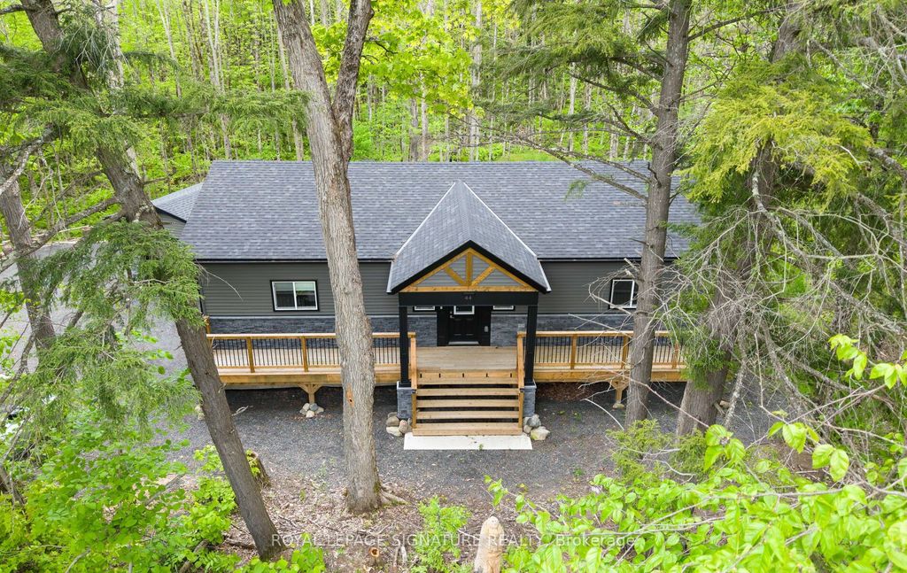 Photo of 44 Sunnyshore Park Drive, McKellar, ON P2A 0B5 (MLS # X12808804)