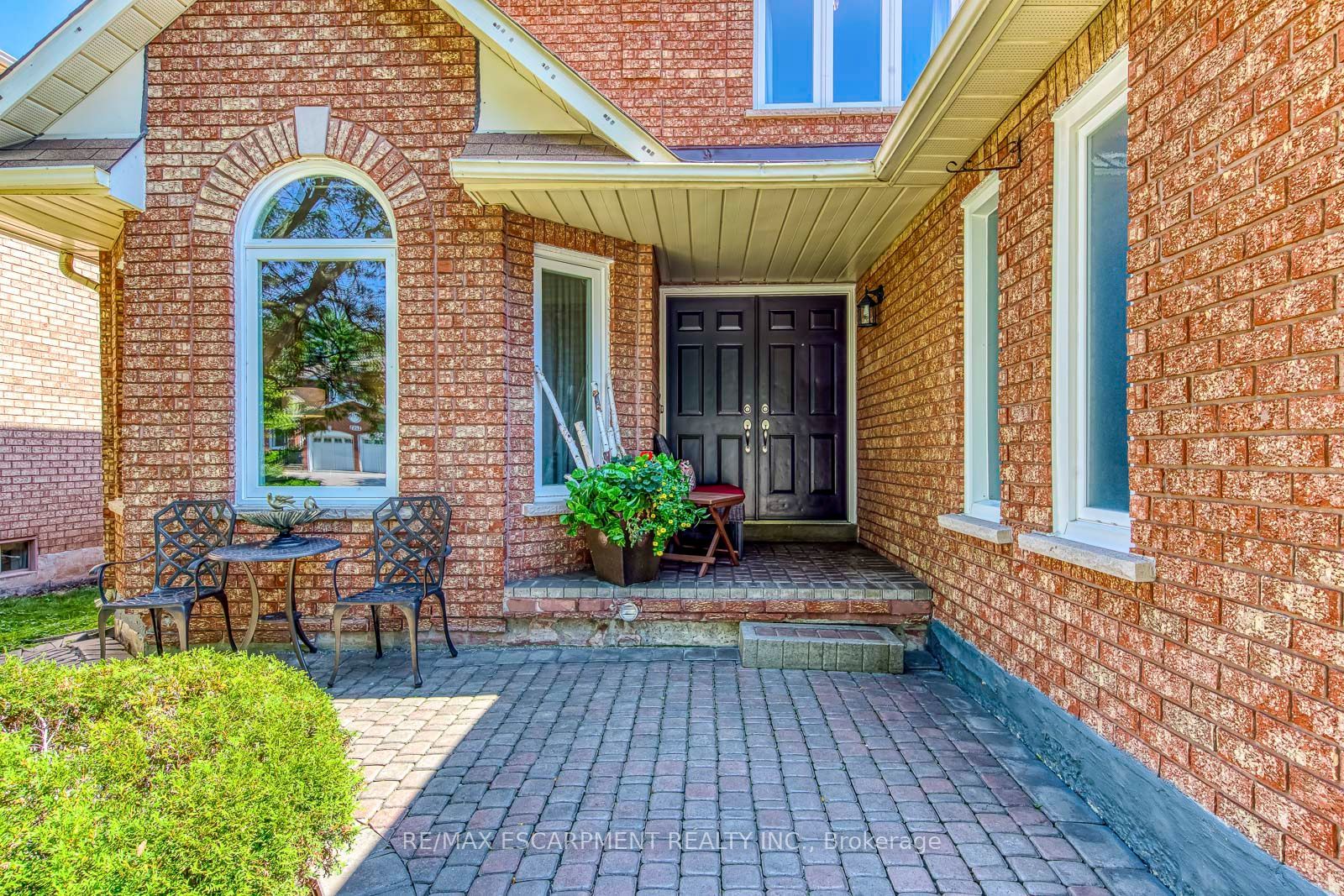 2442 Wynten Way