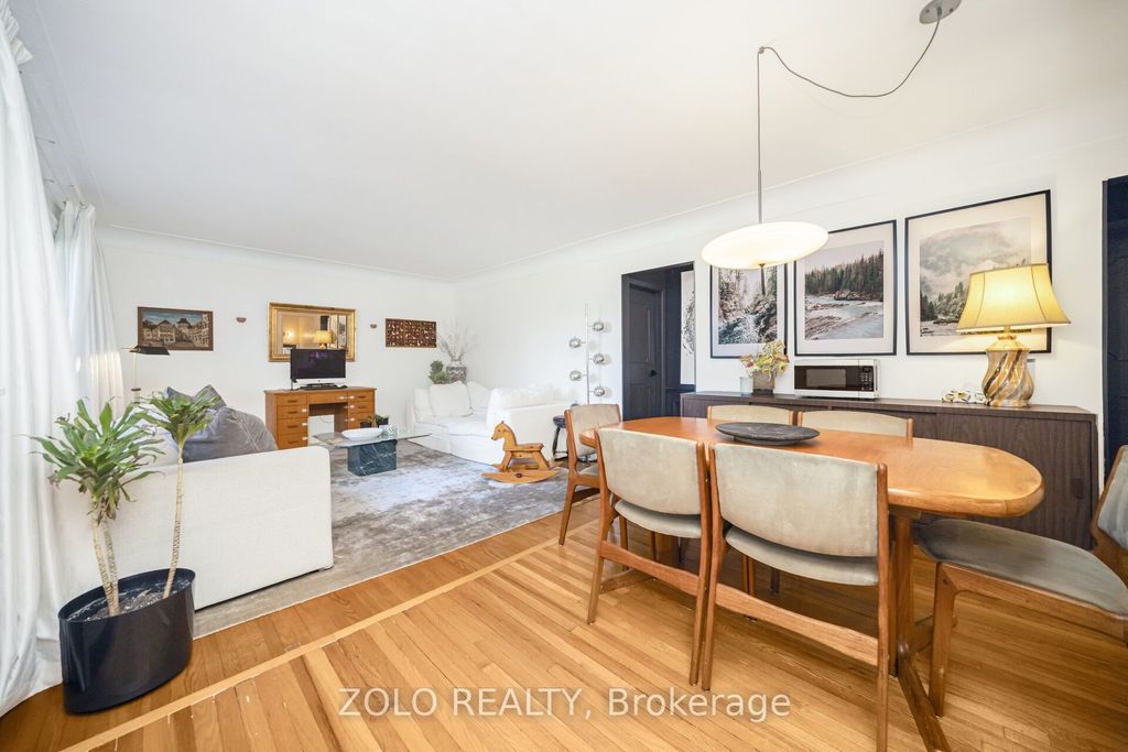 Photo of 115 Welbourn Drive, Hamilton, ON L9A 3N5 (MLS # X12501180)