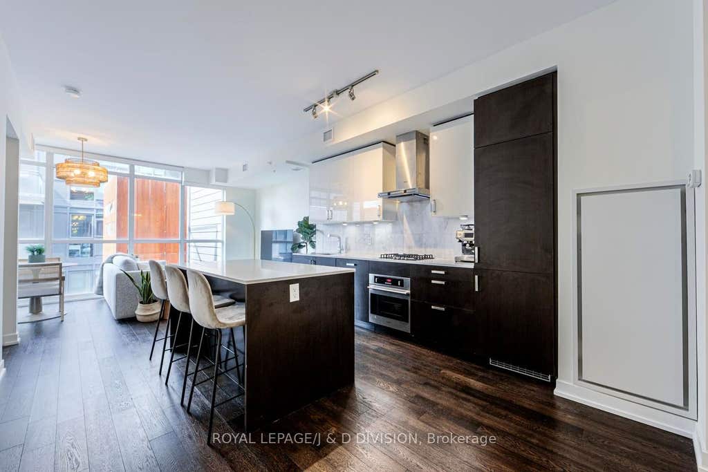 Photo of 36 Howard Park Avenue #503, Toronto, ON M6R 0A5 (MLS # W13469614)