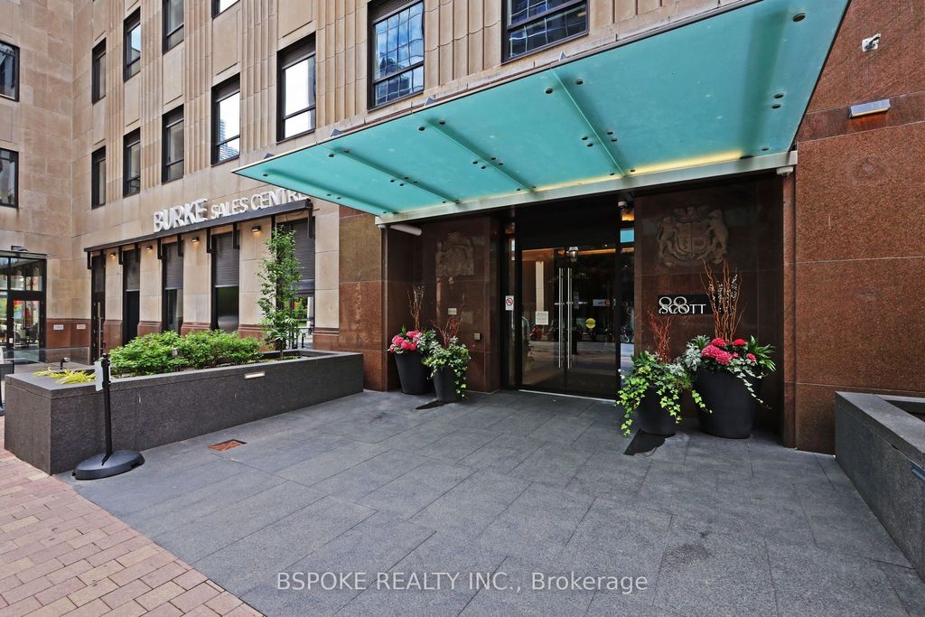 Photo of 88 Scott Street #2007, Toronto, ON M5E 0A9 (MLS # C13474482)