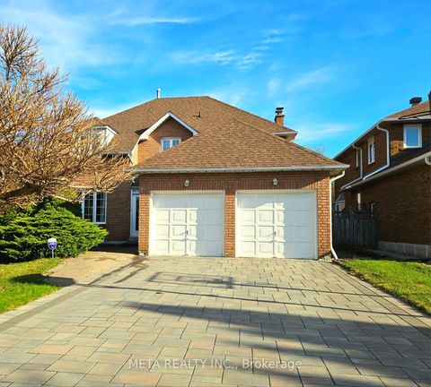 53 Holbrook Court Markham ON L3R 7P8