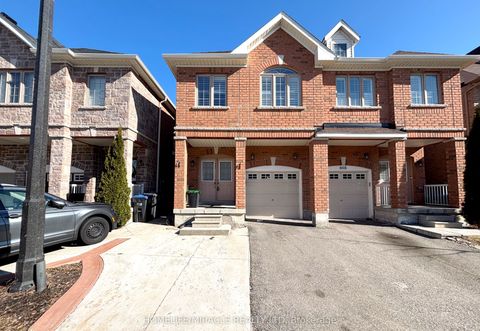 866 Francine Crescent Mississauga ON L5V 0E2