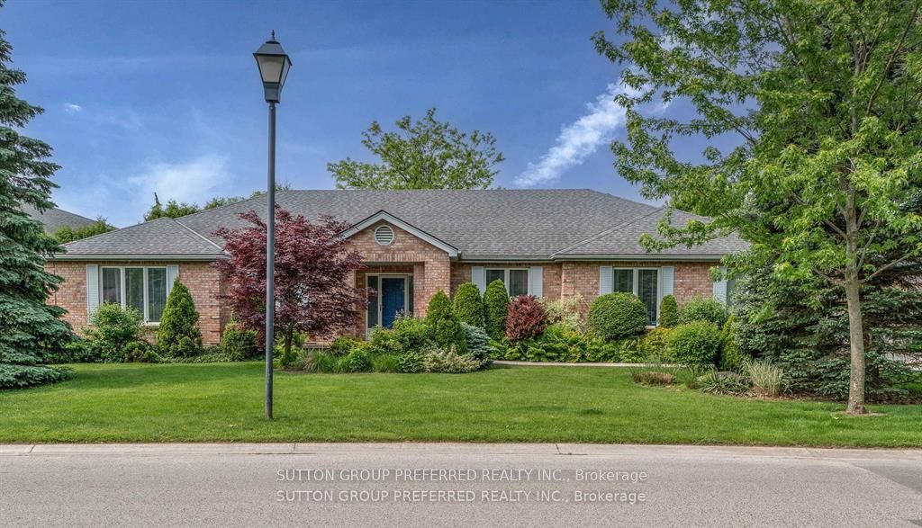 Photo of 1 Highland Woods Court, London South, ON N6C 5W9 (MLS # X12467503)