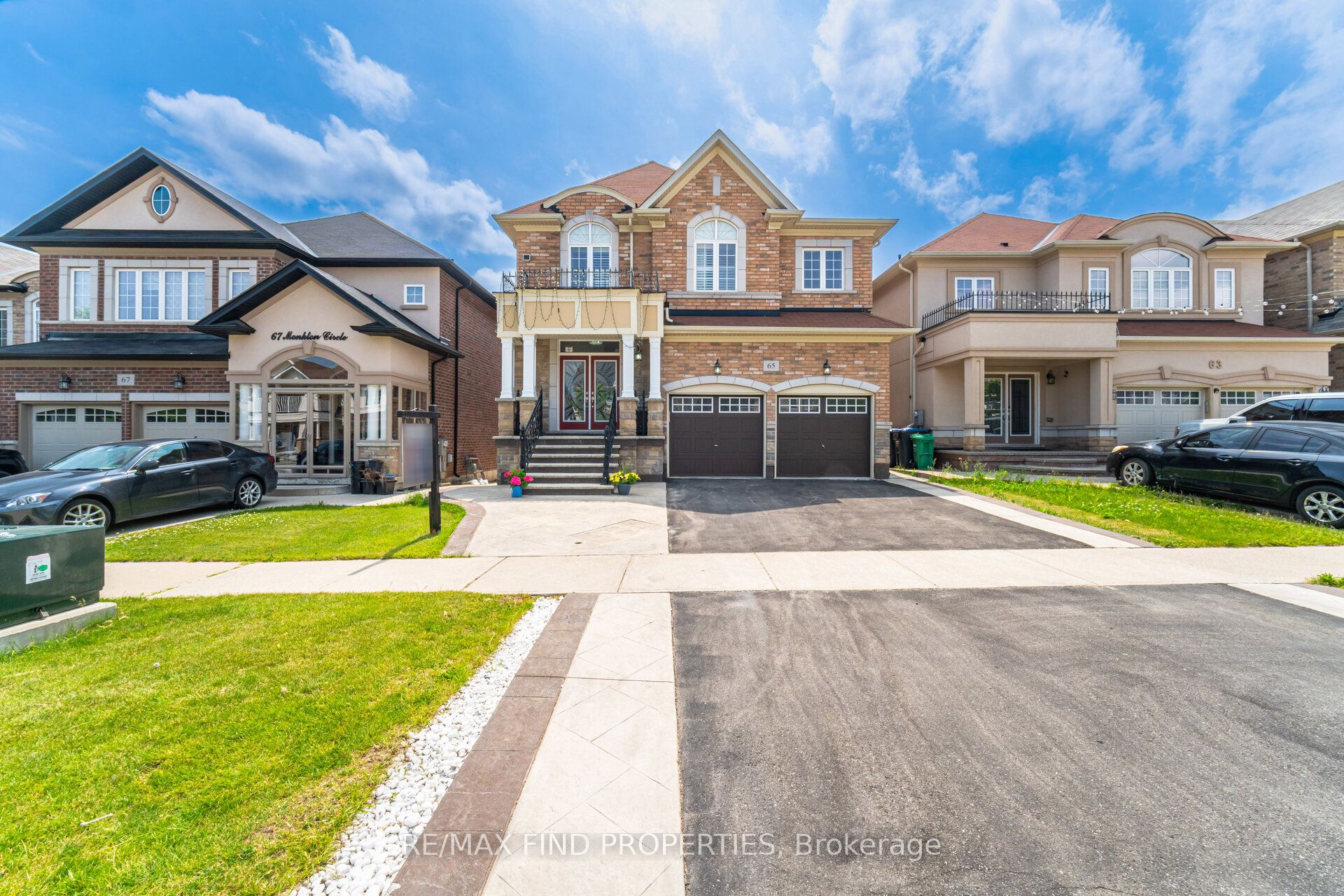 65 Monkton Circle