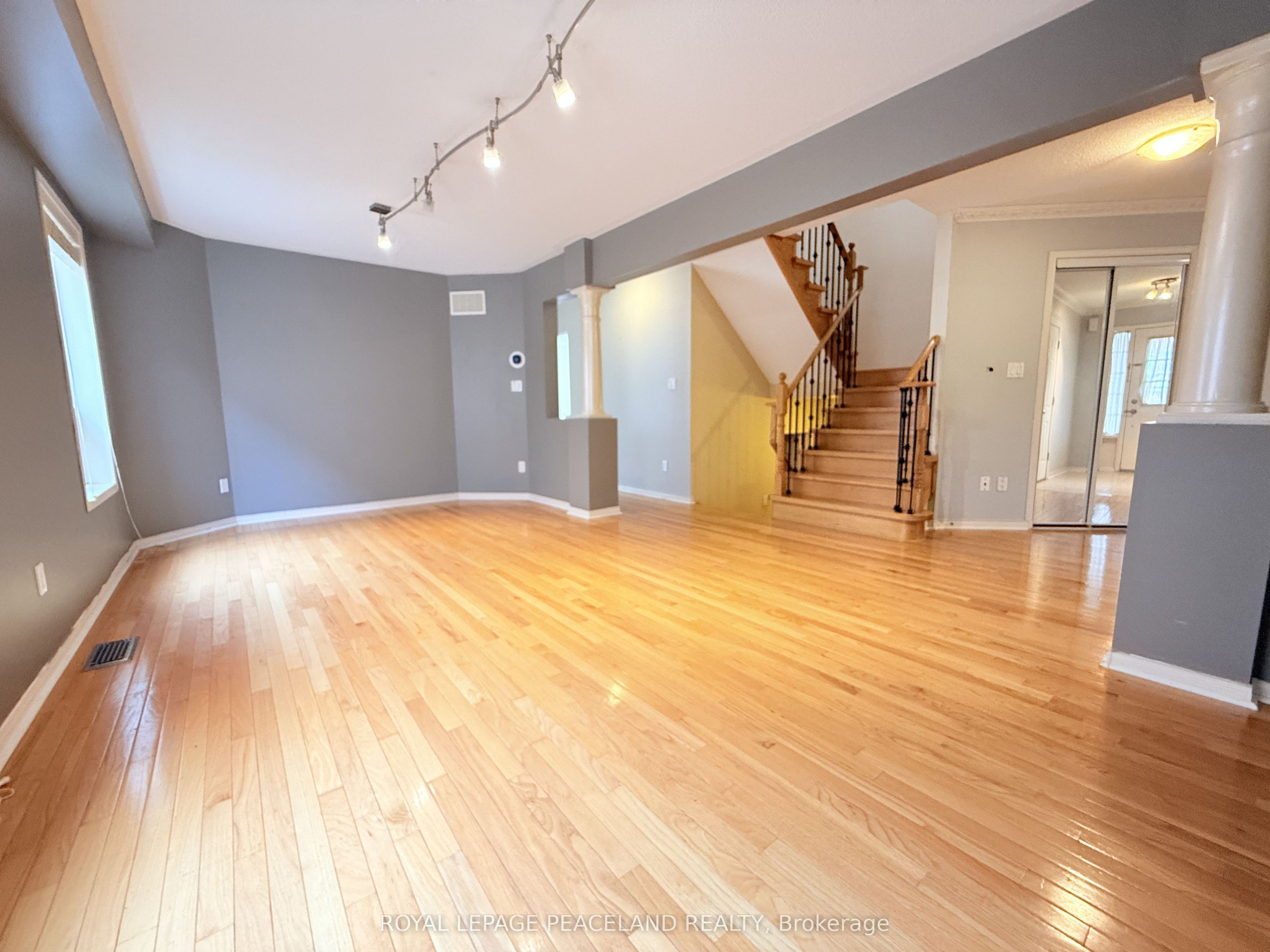 8 Maffey Crescent