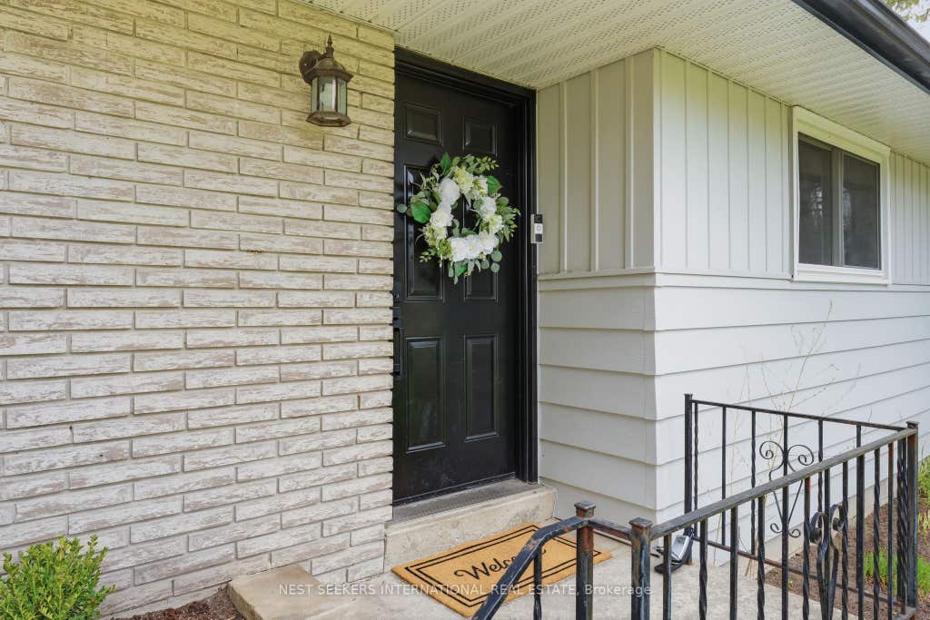 Photo of 2186 Richard Street, Innisfil, ON L9S 2C4 (MLS # N13453678)