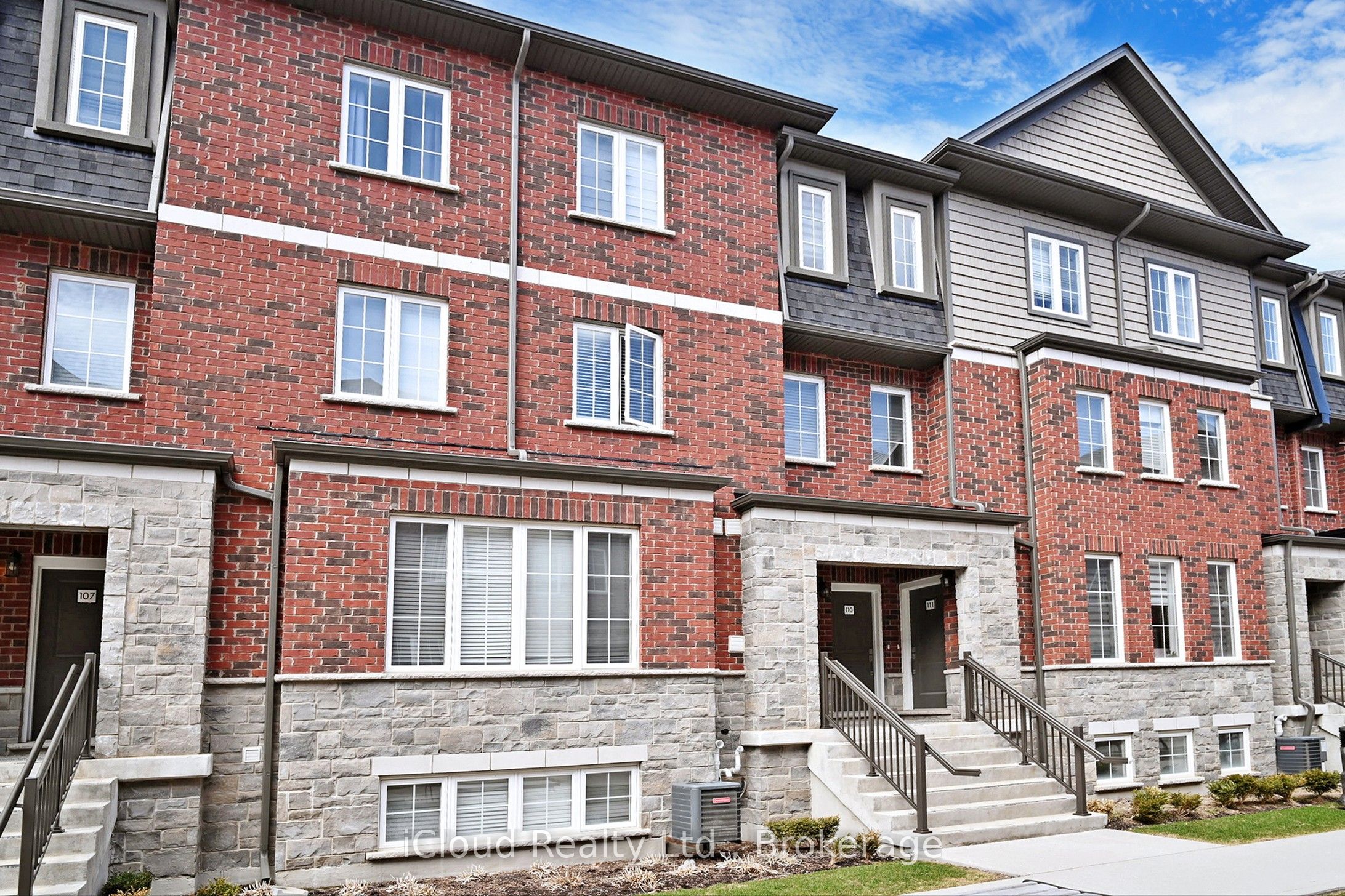 445 Ontario Street S 110