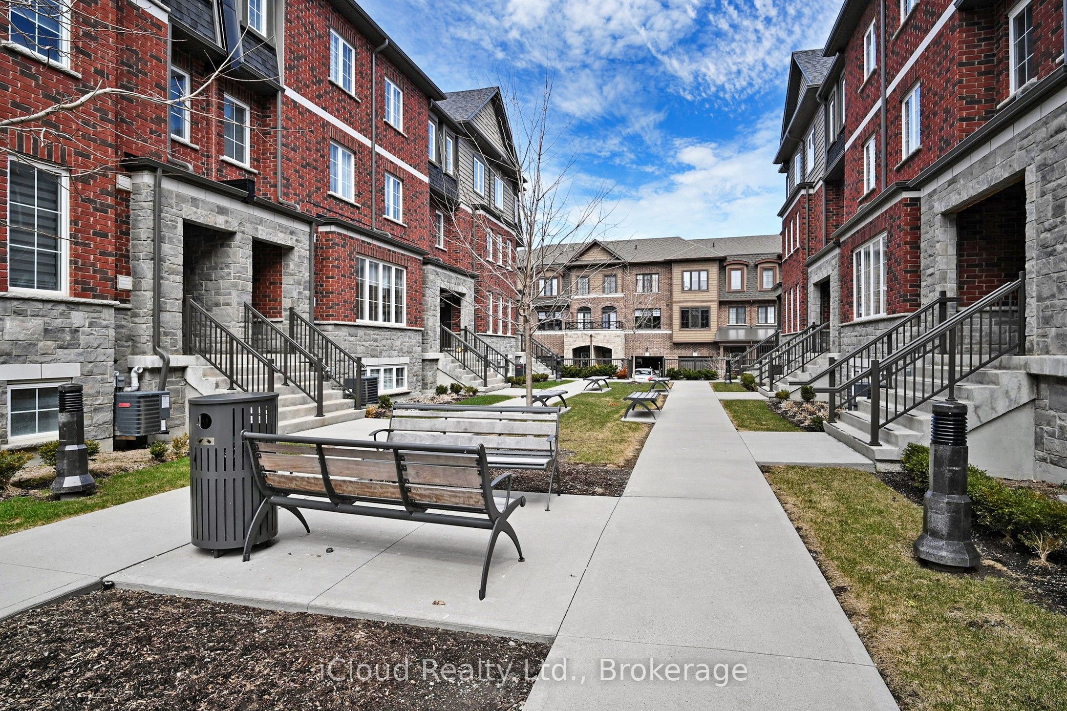 445 Ontario Street S 110