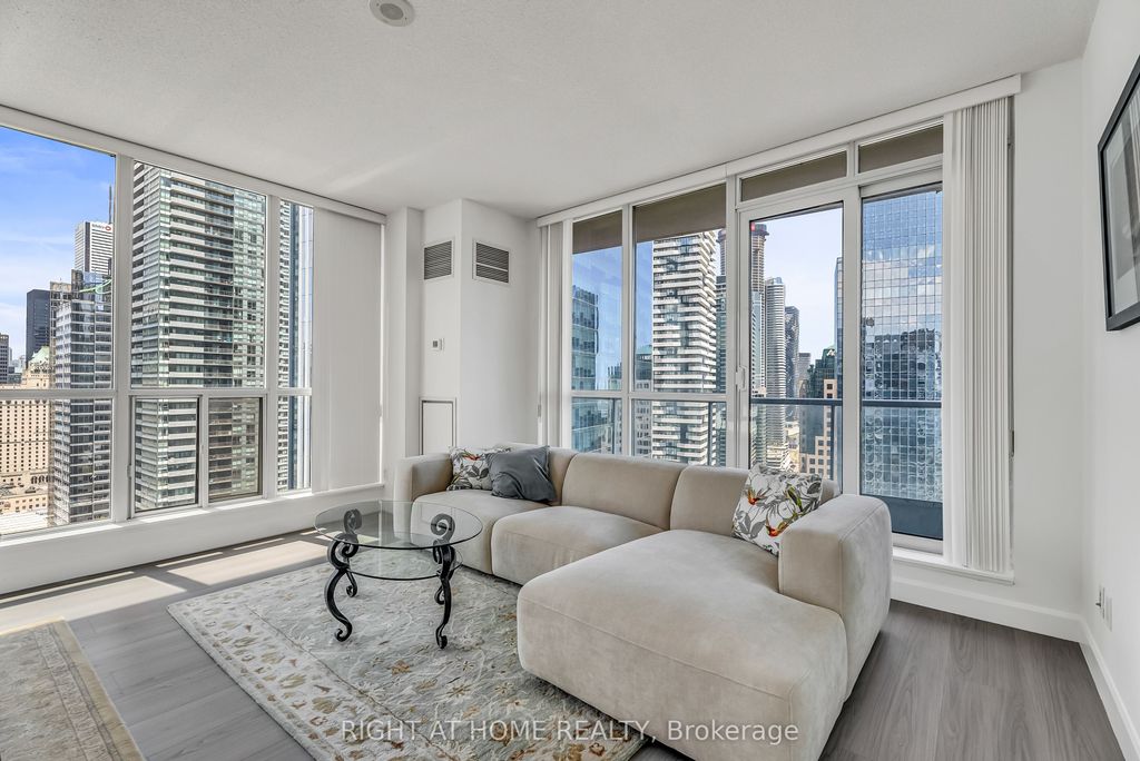 Photo of 8 York Street #3202, Toronto, ON M5J 2Y2 (MLS # C12937694)