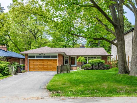85 Farningham Crescent Toronto ON M9B 3B7