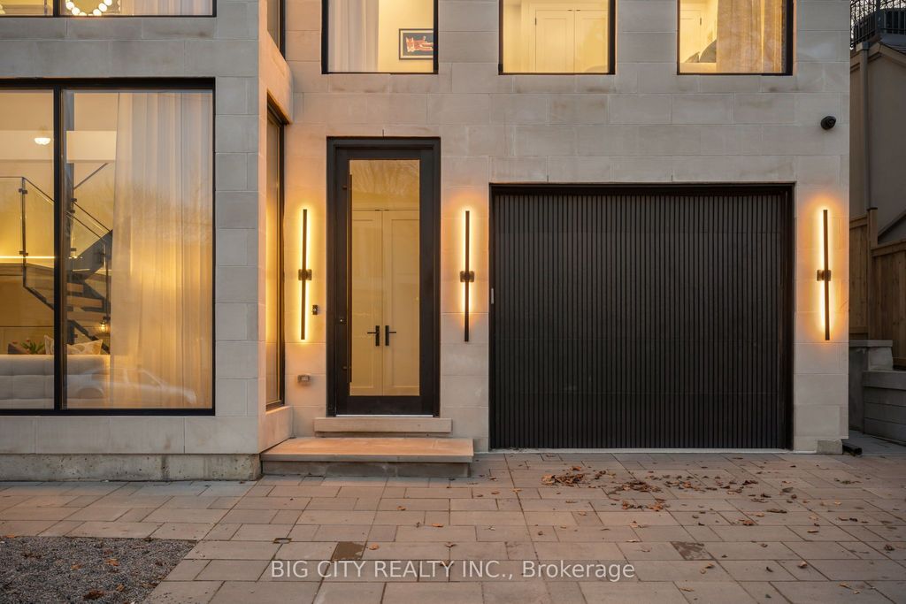 Photo of 75 Lawrence Crescent, Toronto, ON M4N 1N3 (MLS # C12407238)