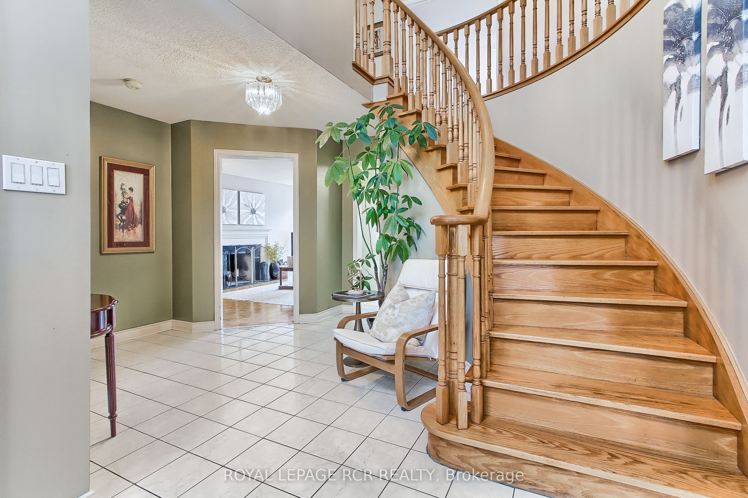 611 Gagnon Place
