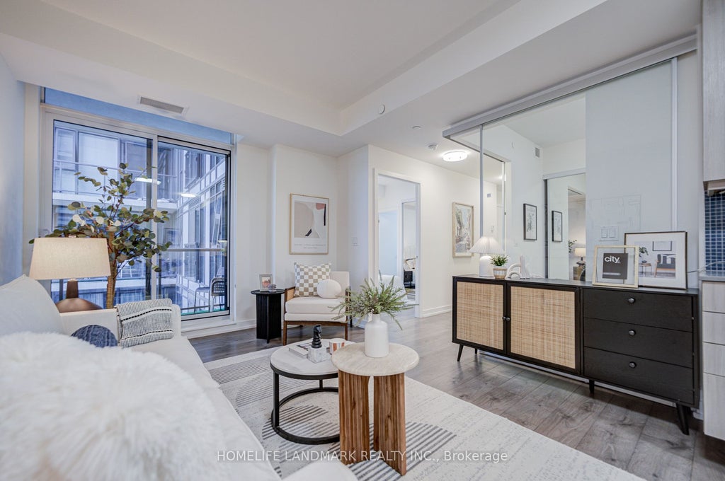 Photo of 297 College Street #901, Toronto, ON M5T 1S2 (MLS # C13615086)