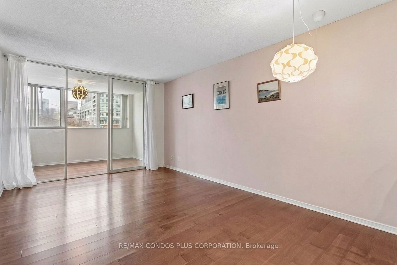15 Maitland Place 204