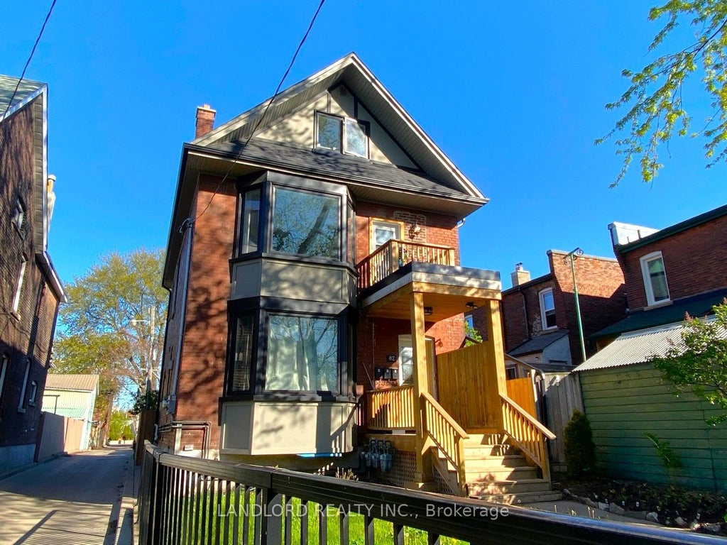 Photo of 82 Parkway Avenue, Toronto, ON M6R 1T5 (MLS # W13762772)