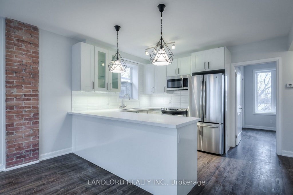Photo of 82 Parkway Avenue, Toronto, ON M6R 1T5 (MLS # W13762772)