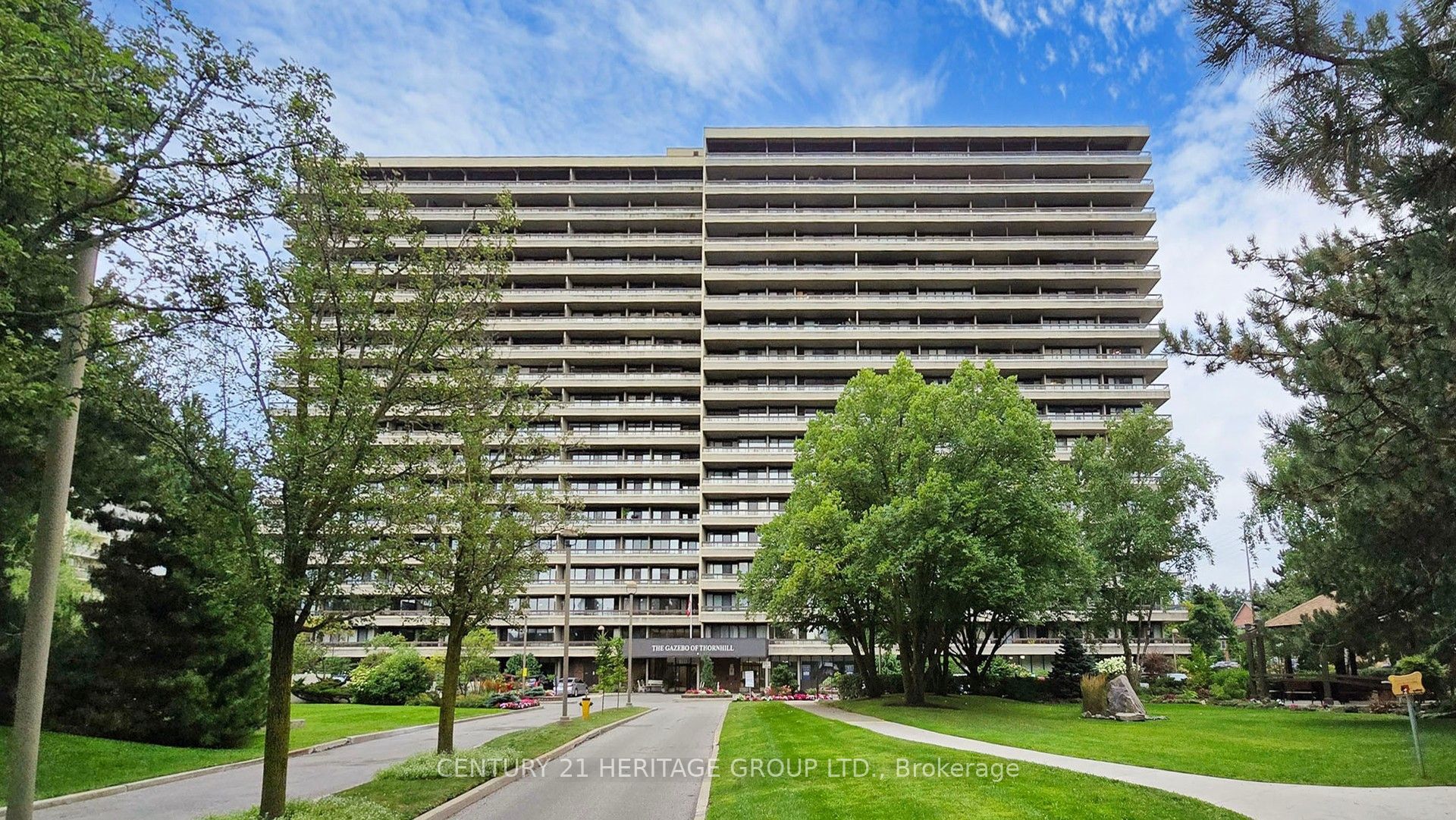 8111 Yonge Street 1212