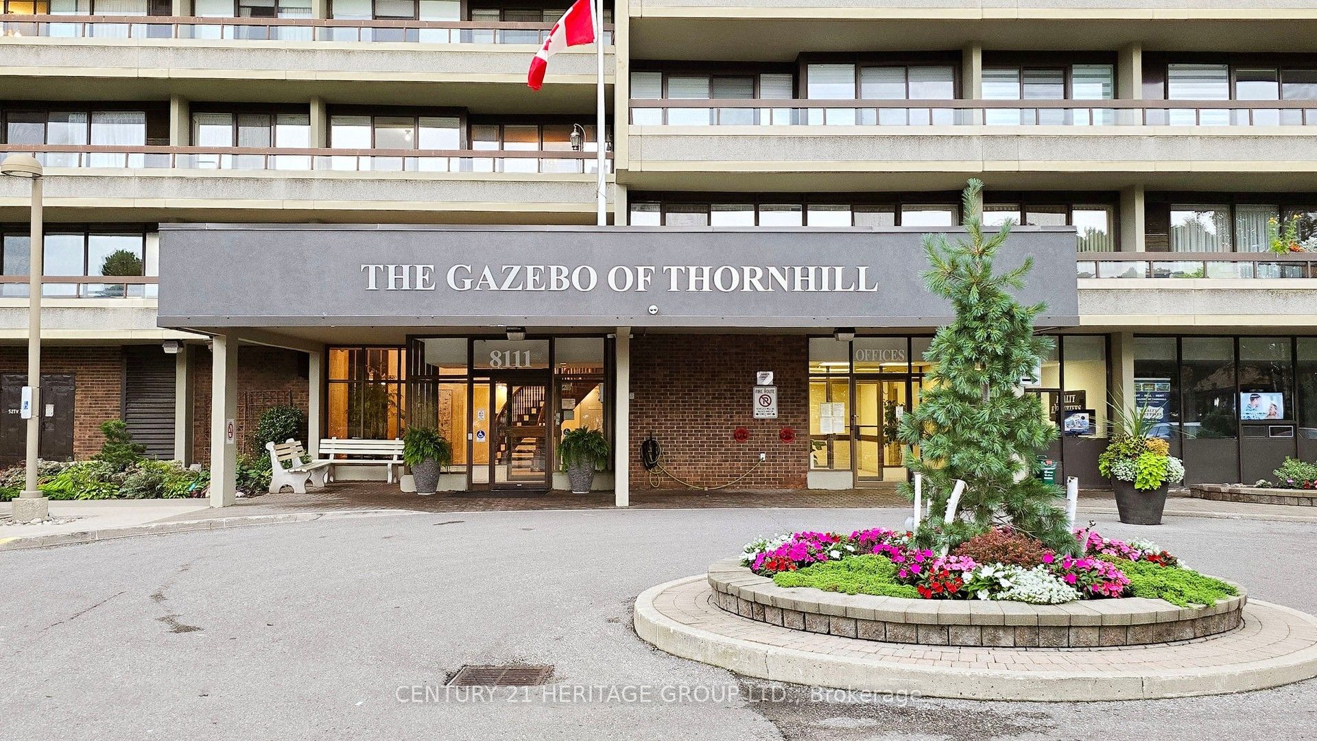 8111 Yonge Street 1212