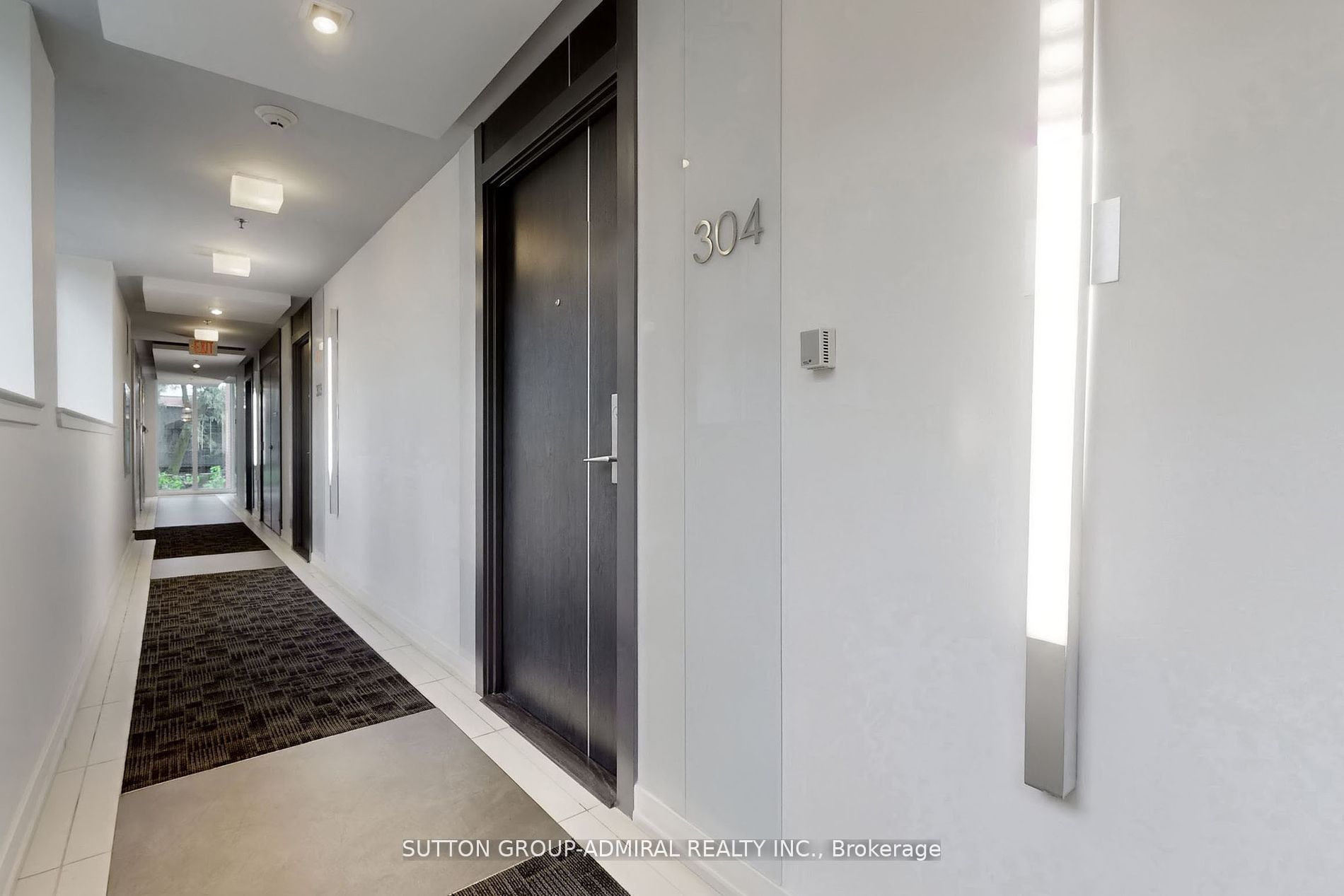 220 George Street 304