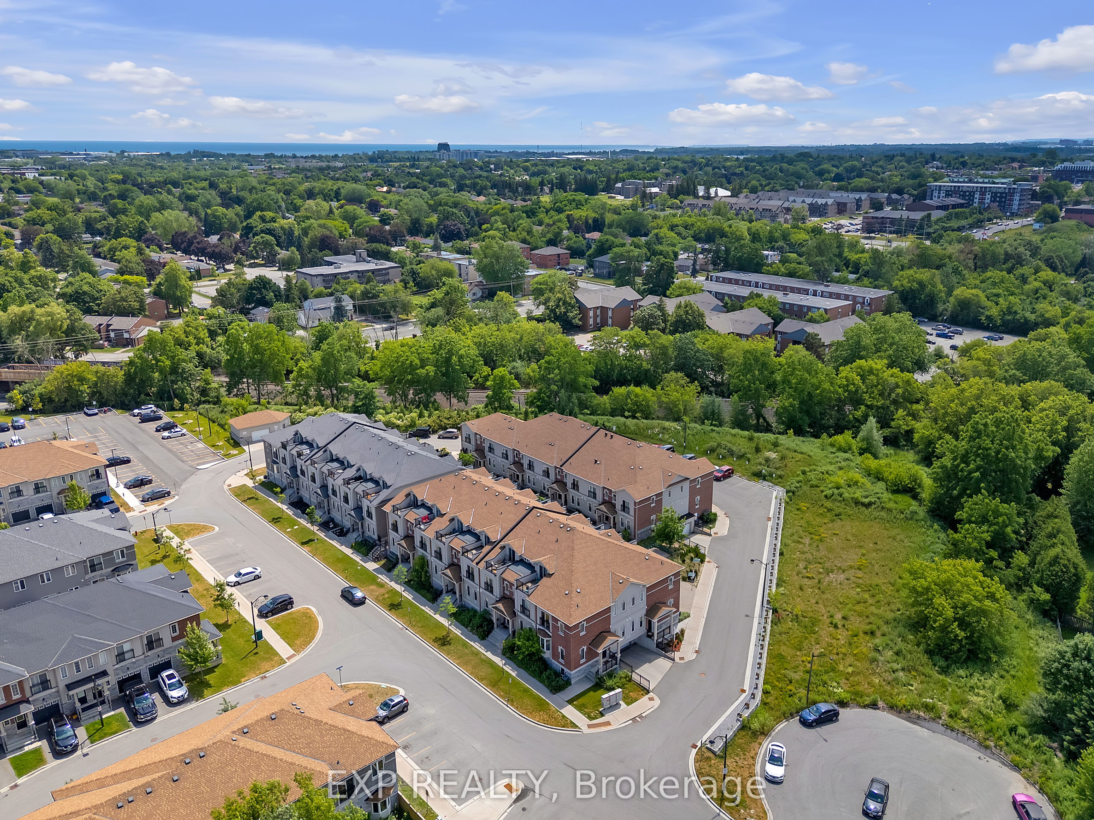 1060 St. Hilda's Way TH 4
