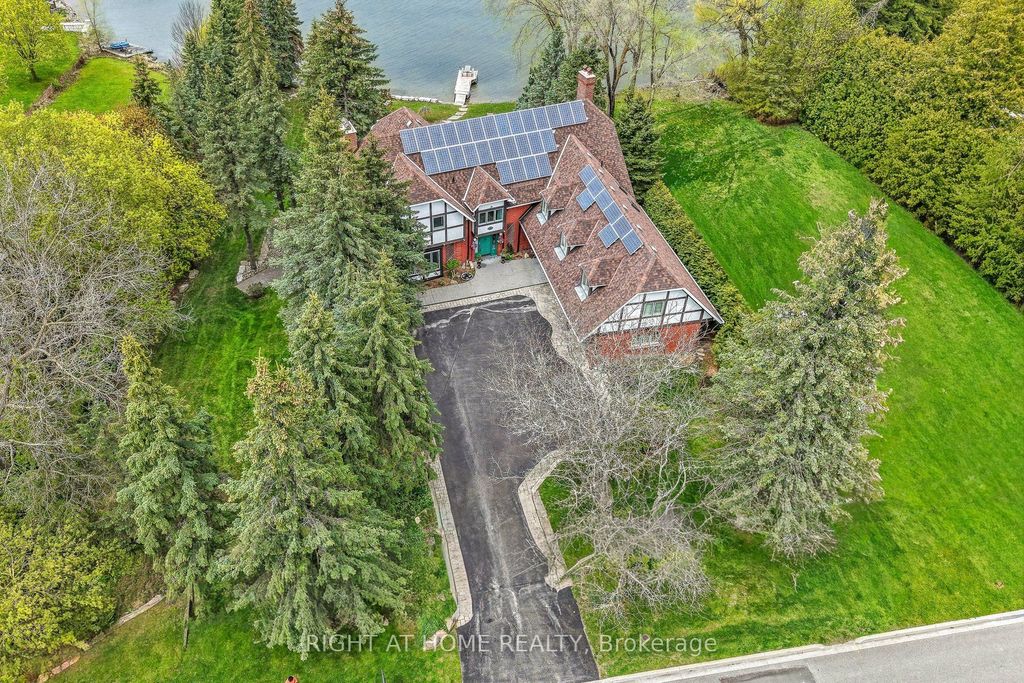Photo of 566 Sunset Beach Road, Richmond Hill, ON L4E 3J8 (MLS # N13153182)