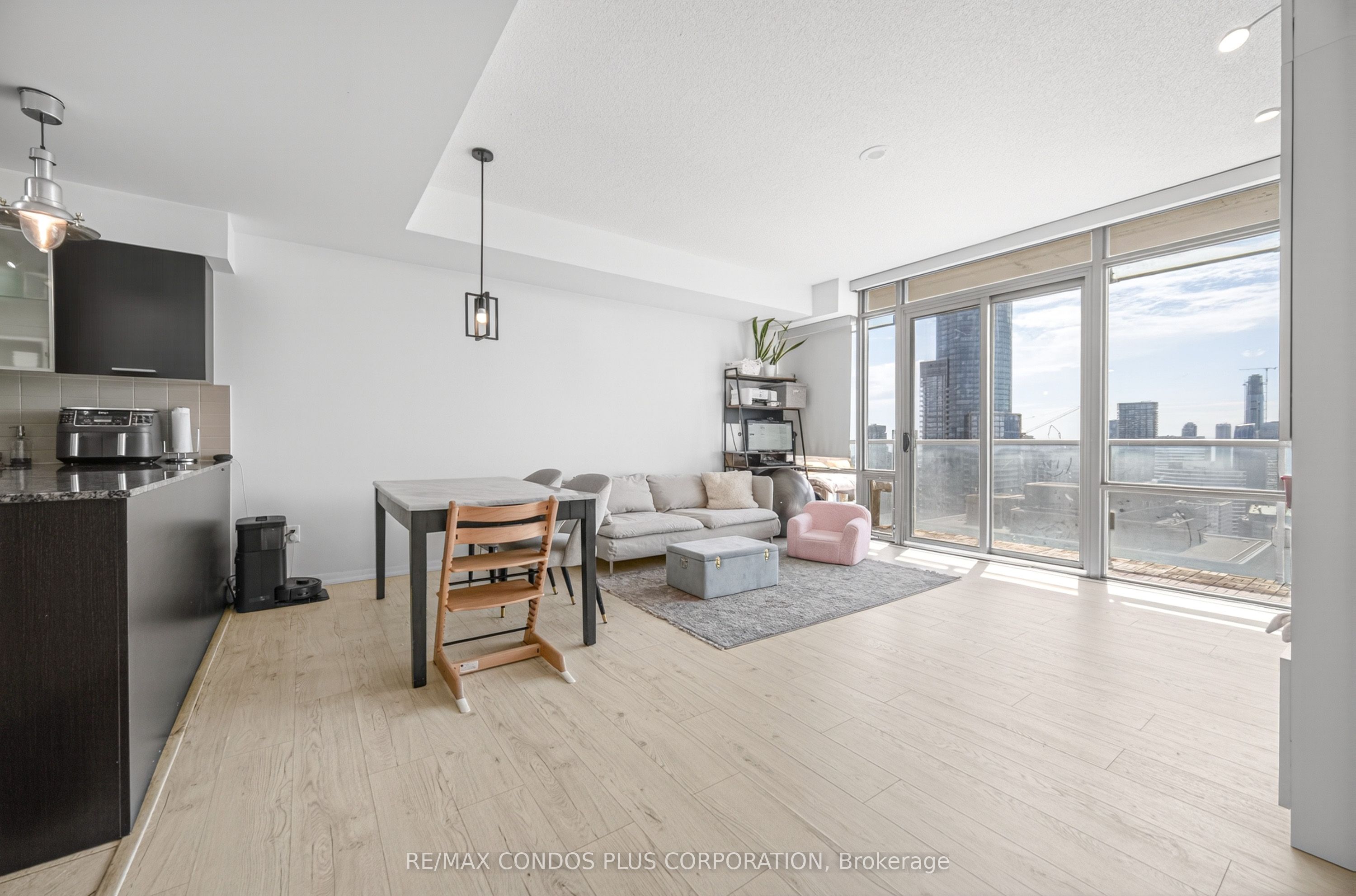 38 Grenville Street 4404