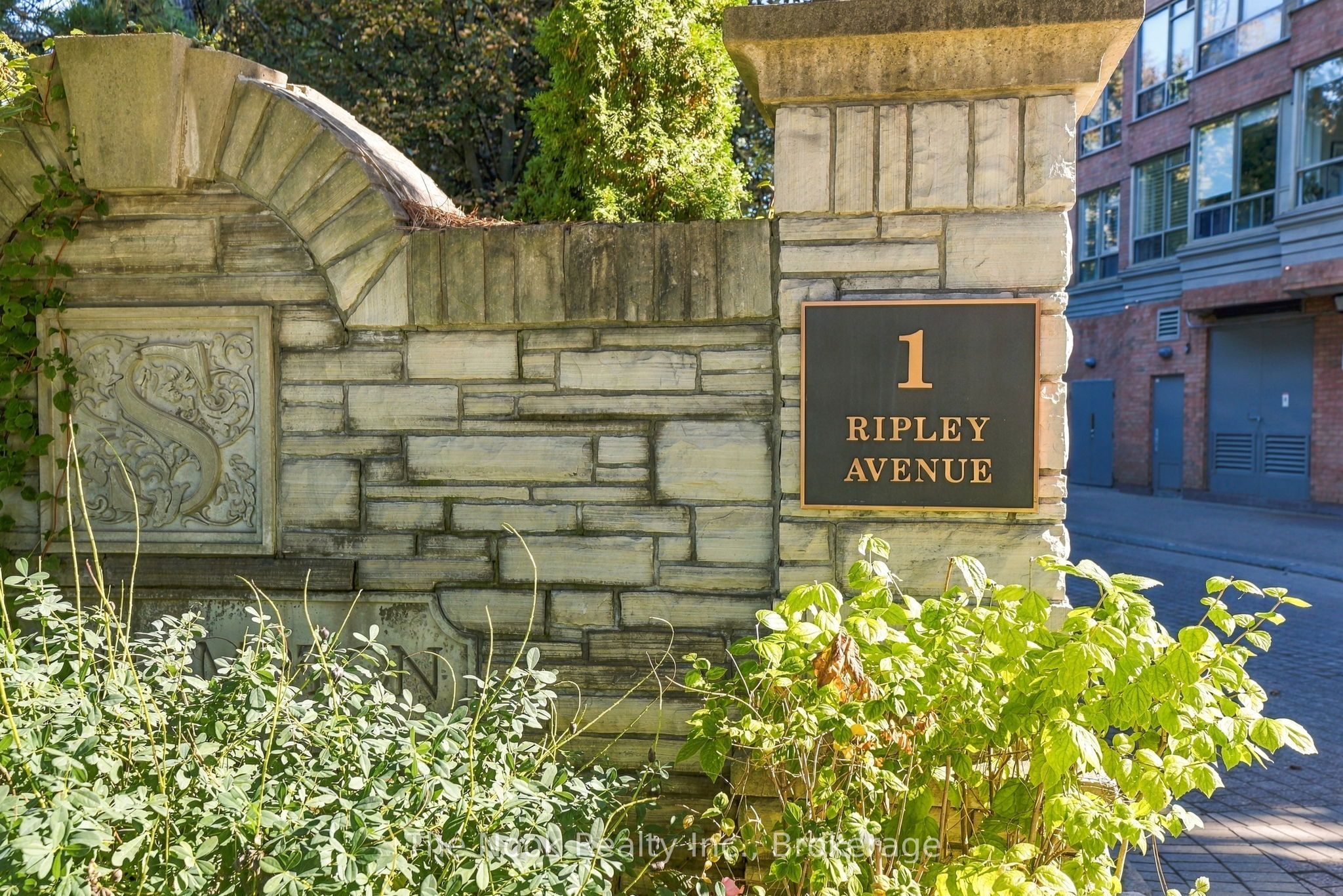1 RIPLEY Avenue 213